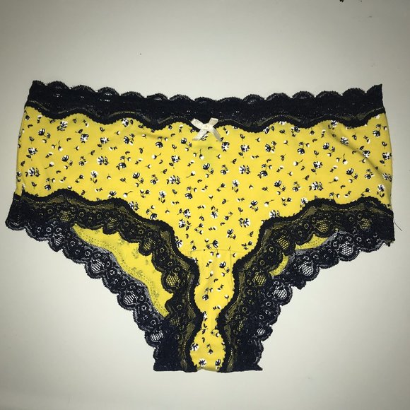 torrid Other - torrid*CHEEKY YELLOW PRINT PANTIES--NAVY BLUE LACE